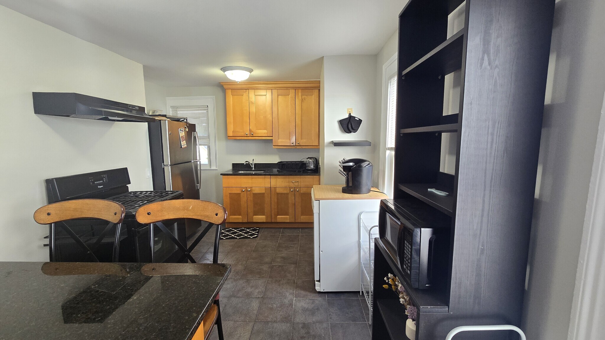 Building Photo - 92 Townsend Ave