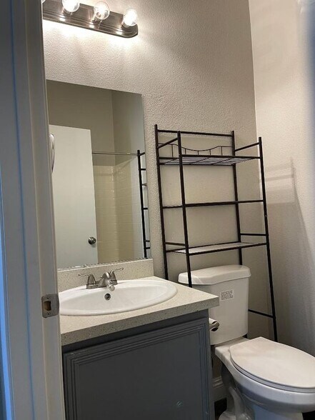 Building Photo - 2761 Dunstan Way
