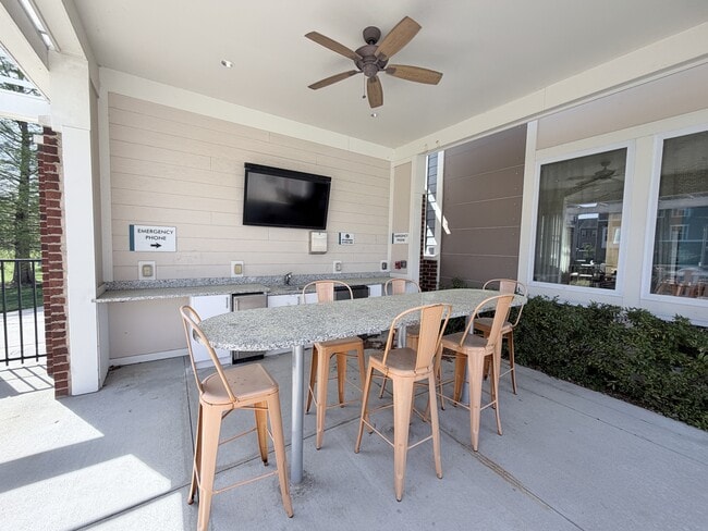 Building Photo - 5613 Freewill Ln