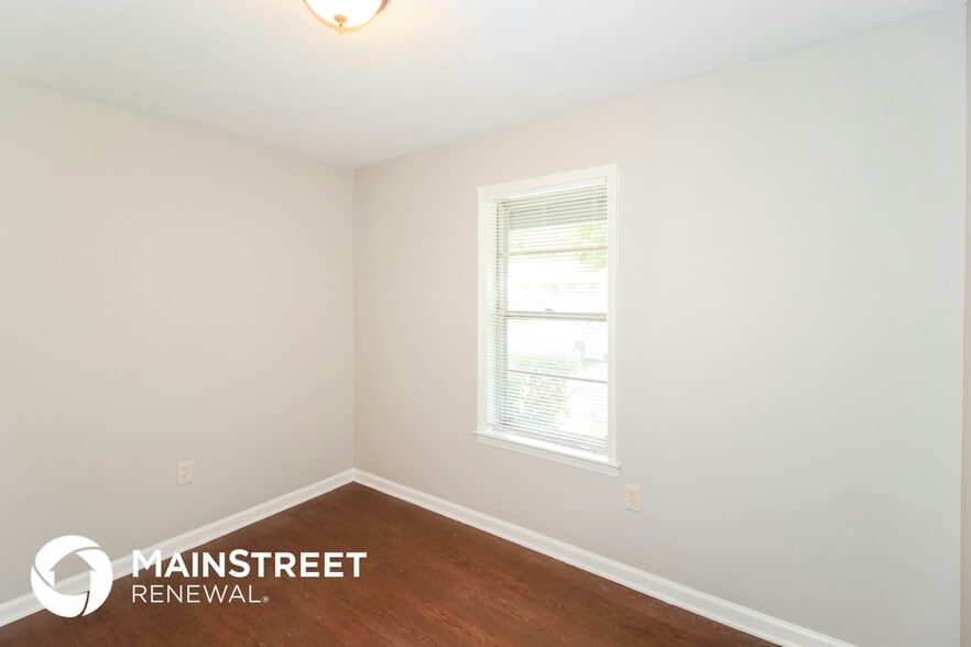 Building Photo - 5159 Downs Dr