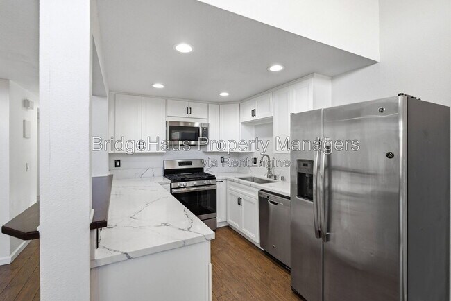 Building Photo - 7328 Tooma St