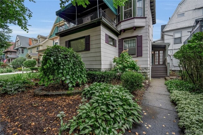 Building Photo - 610 Ashland Ave