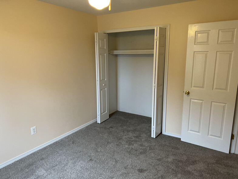 Second Bedroom - 1840 Axtell Dr