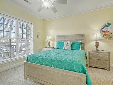 Building Photo - 106 W Arctic Ave