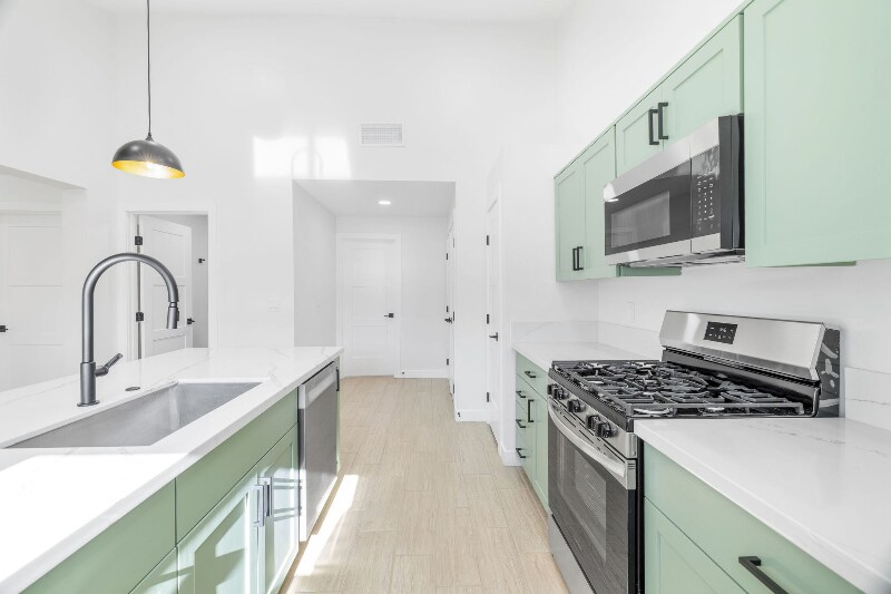 Primary Photo - 1327 W Speedway Blvd