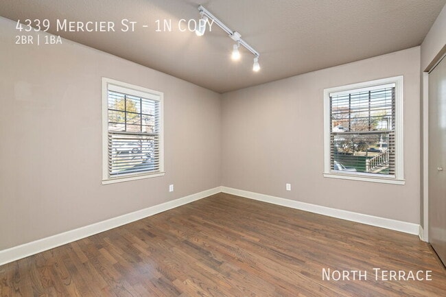 Building Photo - 4339 Mercier St