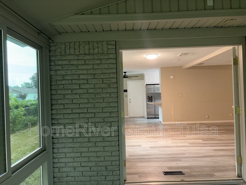 Building Photo - 1814 S Ash Pl