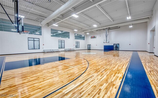 Building Photo - 19597 Hinkley Dr