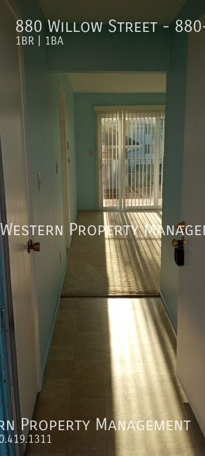 Building Photo - 880 Willow St