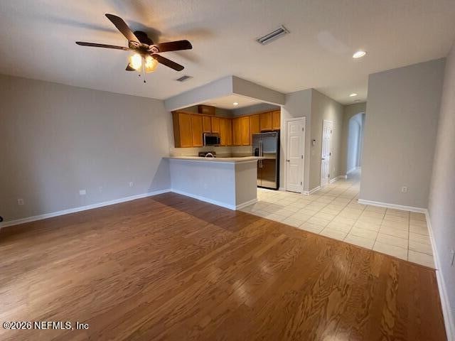 Building Photo - 5978 Pavilion Dr