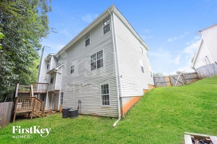 Building Photo - 3823 Riverview Ferry Crossing