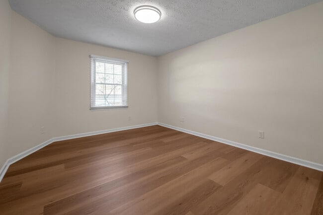 Building Photo - 1167 Turkey Foot Rd