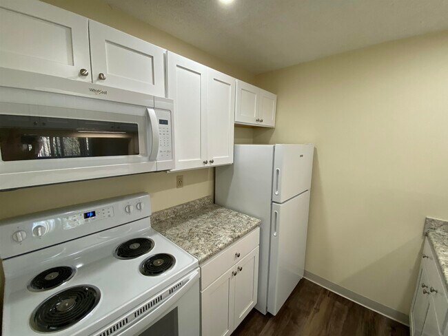 Building Photo - 171 Eastern Ave