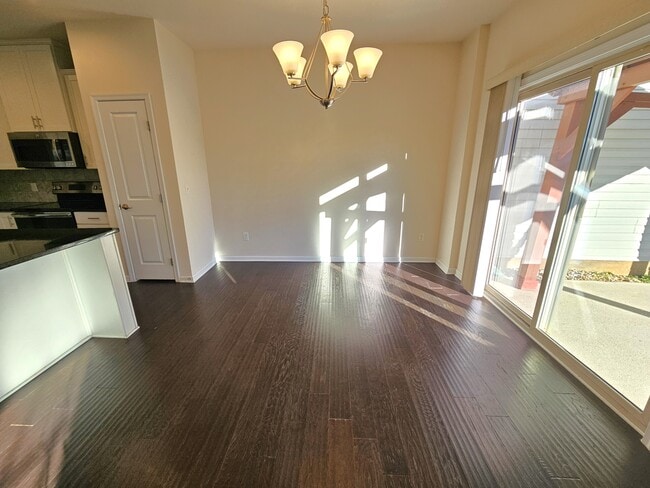 Building Photo - 136 Middleby Way