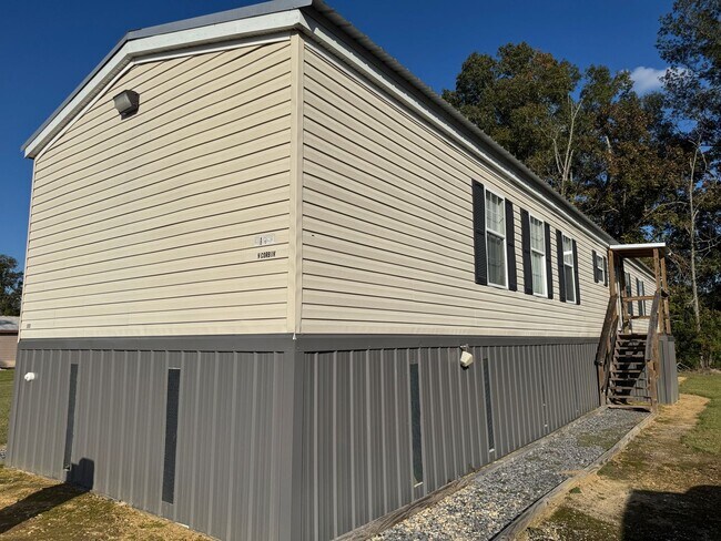 Primary Photo - Awesome Rental in Walker, LA