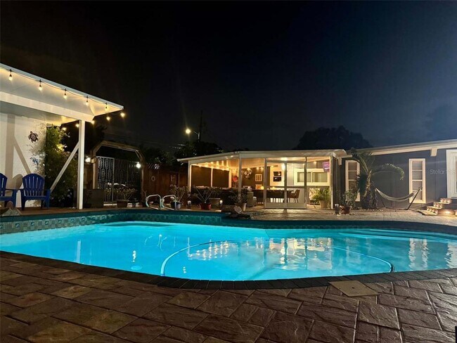 Building Photo - 3012 Grand View Ave