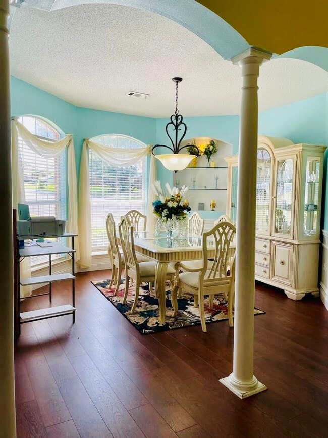 dining room - 732 Denise Dr