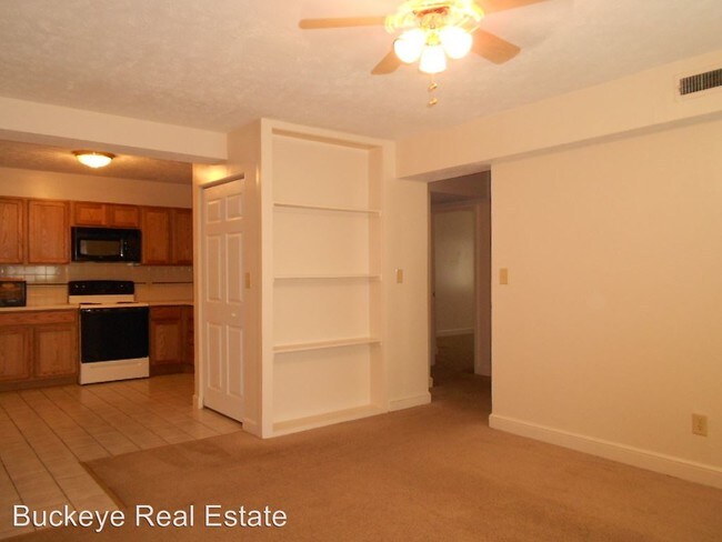 Building Photo - 161 W Maynard Ave