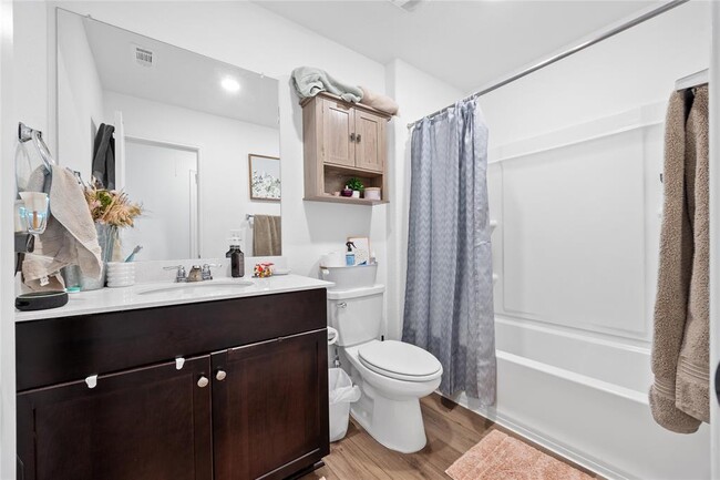 Building Photo - 14417 Dora Amellia Cv