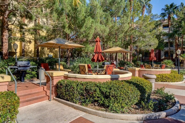 Building Photo - Discover Your New Home! Spacious 1-Bedroom Condo Near the Las Vegas Strip