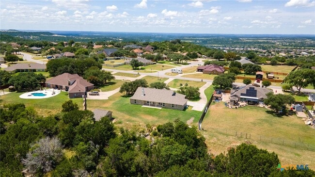 Building Photo - 336 Skyline Dr