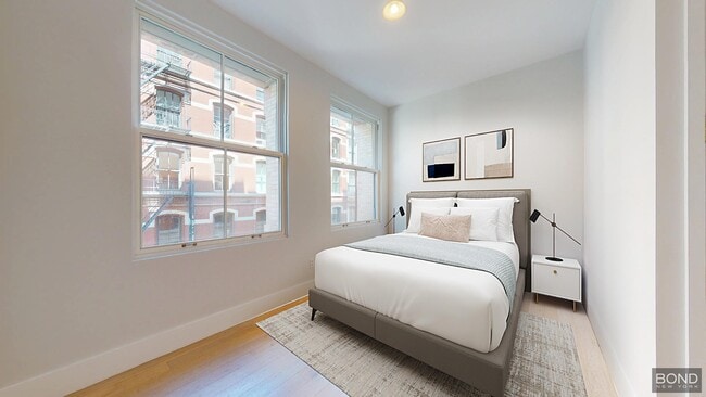 Building Photo - 452 Broome St