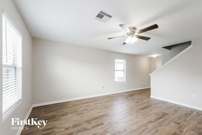 Building Photo - 9923 Sanders Rose Lane