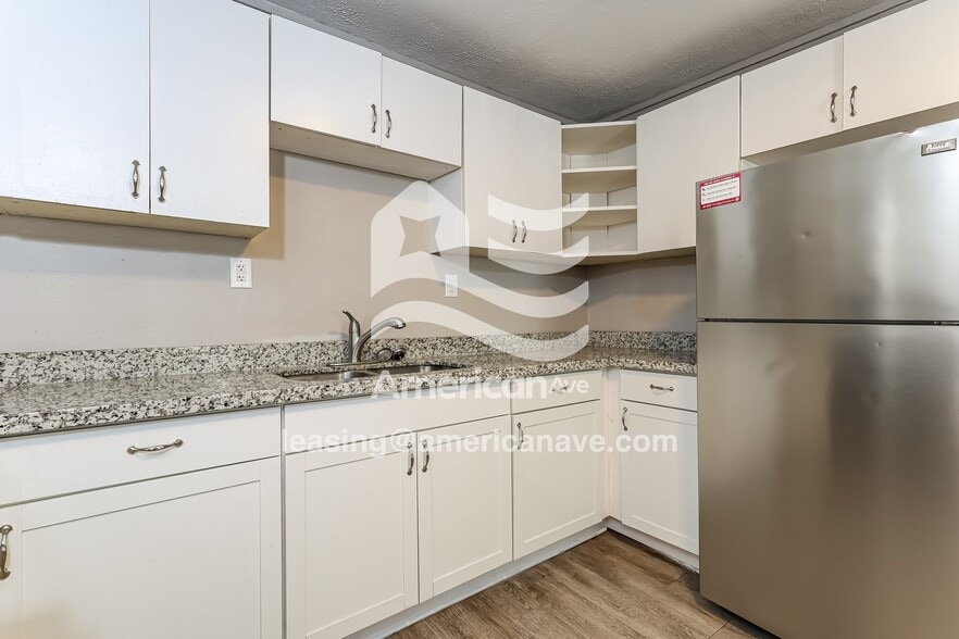 Building Photo - 364 Fairhill Dr