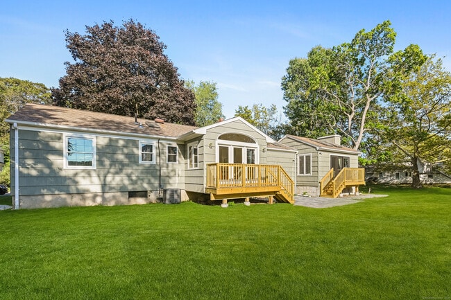 Building Photo - 8 Millard St