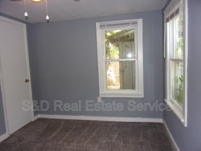 Building Photo - 321 E Patterson St