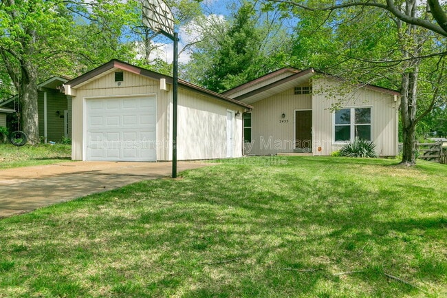 Building Photo - 2455 Buttonwood Ct