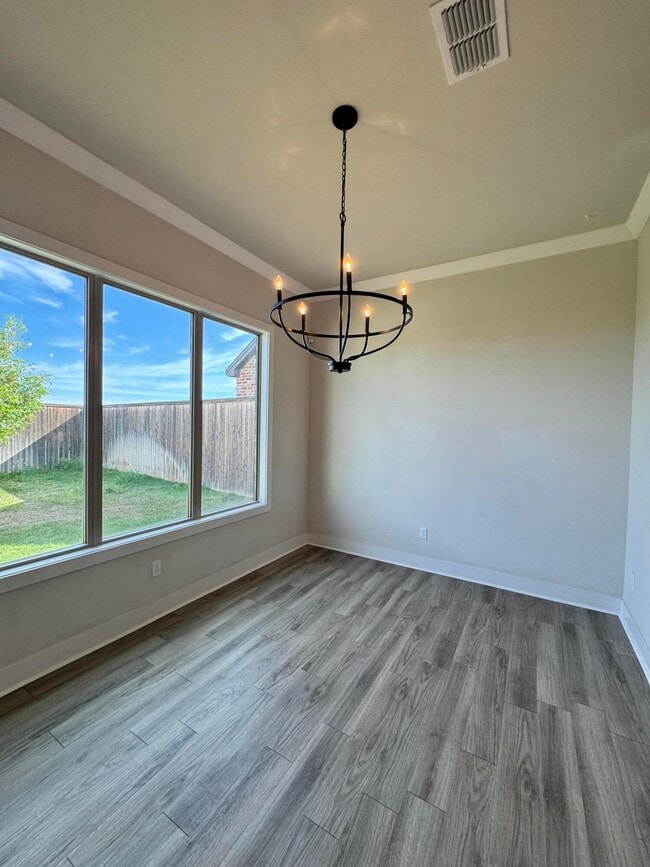 Building Photo - 23 Wilshire Blvd