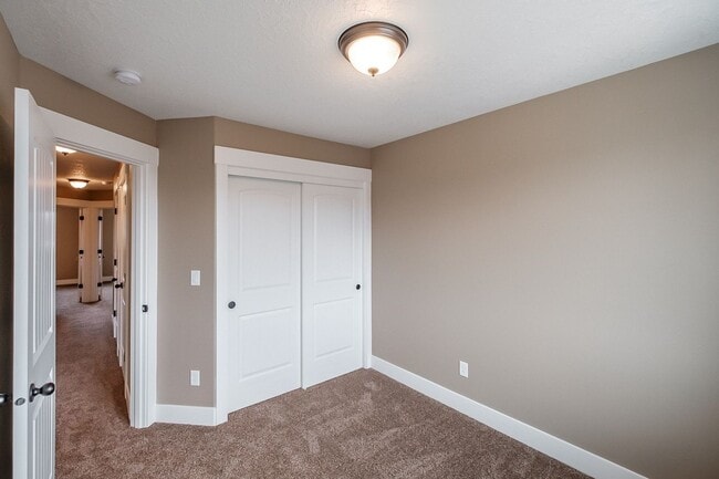 Building Photo - 270-272 Gwinn Street E