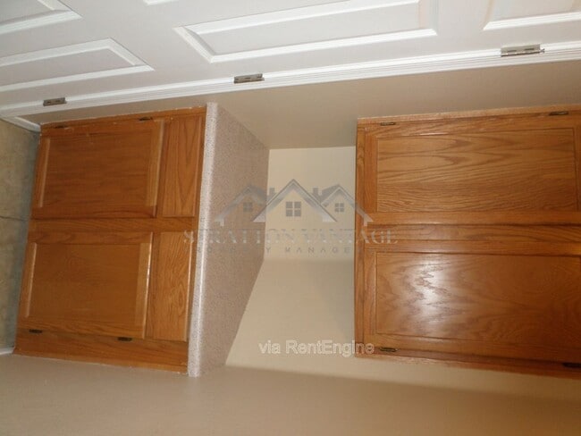 Building Photo - 1641 W Orchid Ln