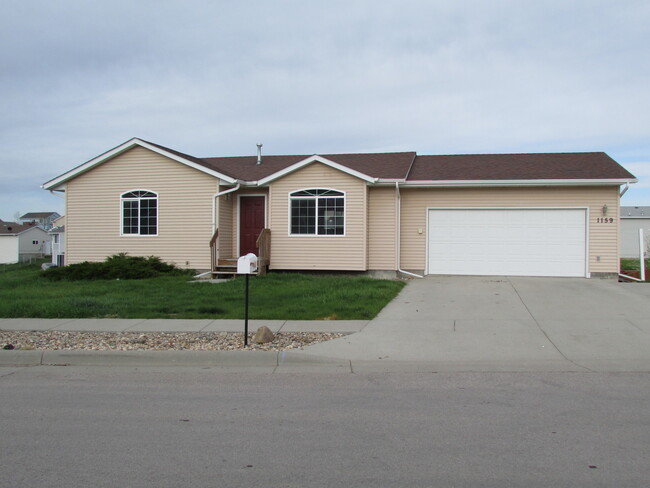 Primary Photo - 4 BEDROOM | 2 BATH | FENCED YARD | RAPID V...