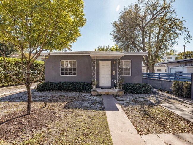 Building Photo - 440 NE 69th St