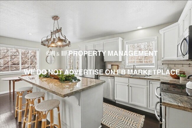 Building Photo - 2900 E Red Bridge Rd