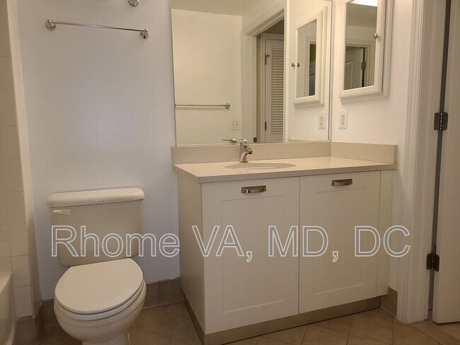 Building Photo - 2451 Midtown Ave