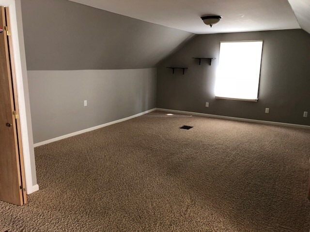 Building Photo - 421 Melrose Ct