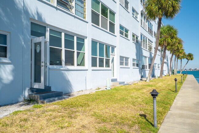 Building Photo - 5555 Gulf Blvd