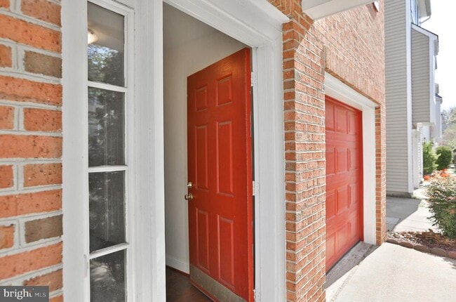 Building Photo - 14214 Beddingfield Way