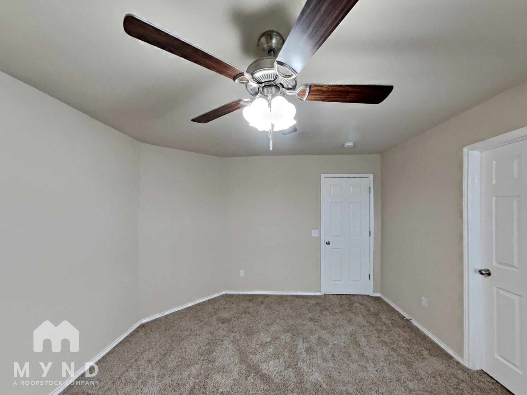 Building Photo - 9605 Jackrabbit Rd