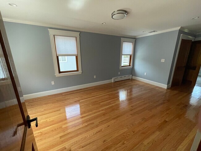 Building Photo - 46 Gerrish St