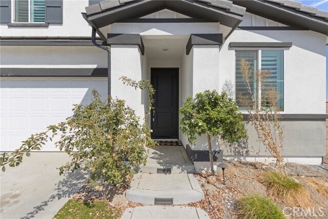 Building Photo - 19154 River Rock Ct
