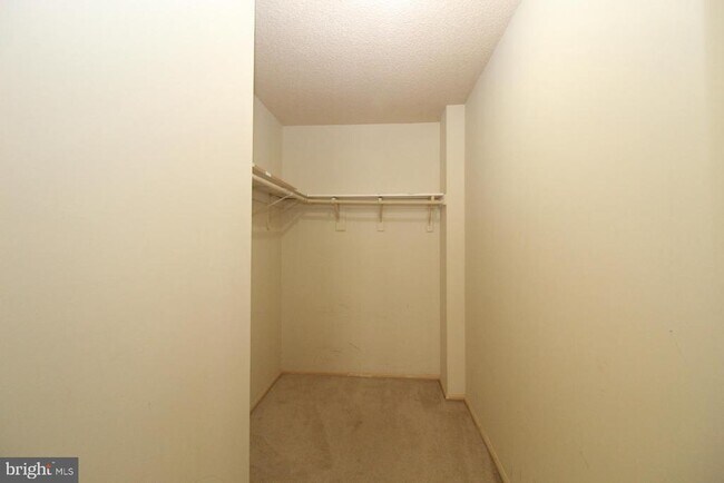 Building Photo - 7 Joyner Ct