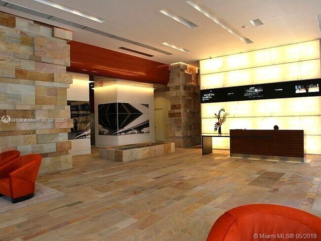 Building Photo - 500 Brickell Ave