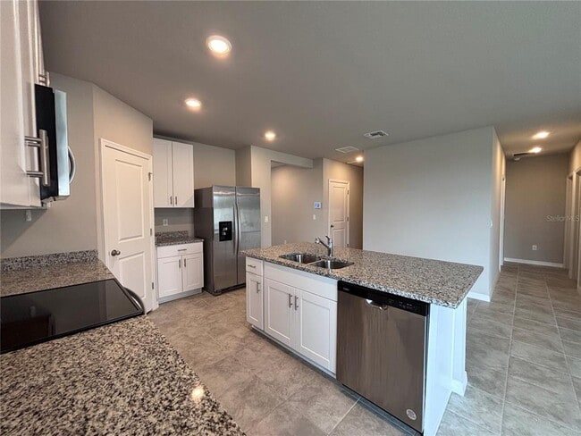 Building Photo - 7009 Feather River Pl