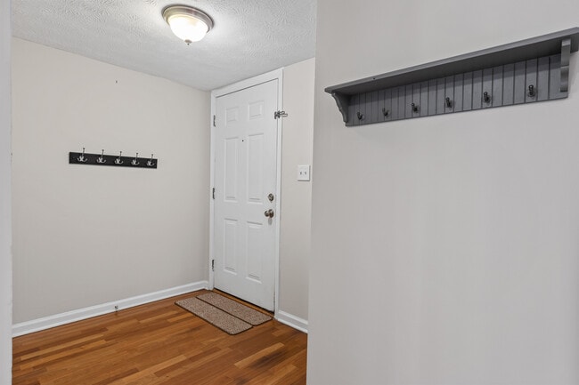 Building Photo - 3691 Essex Ave