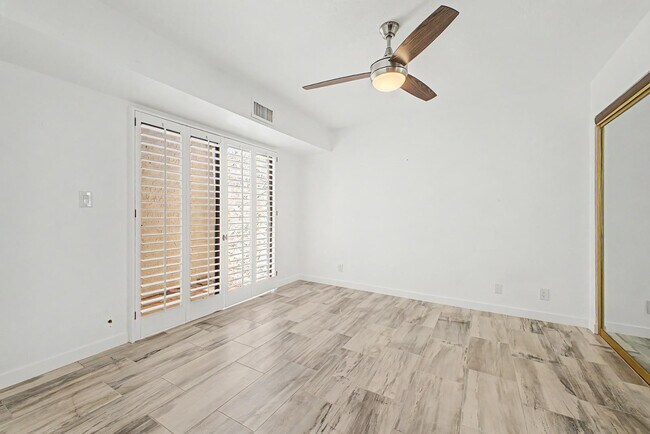 Building Photo - 37210 N Tranquil Trail