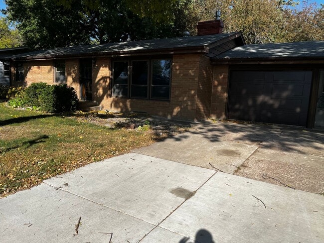 Building Photo - 3 Bed/1 Bath Ranch for rent in Brandon!